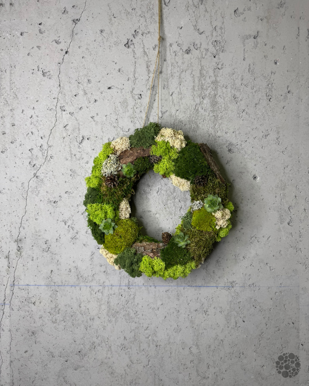 WOODLAND WREATH – Ghirlanda di muschio con succulente essiccate